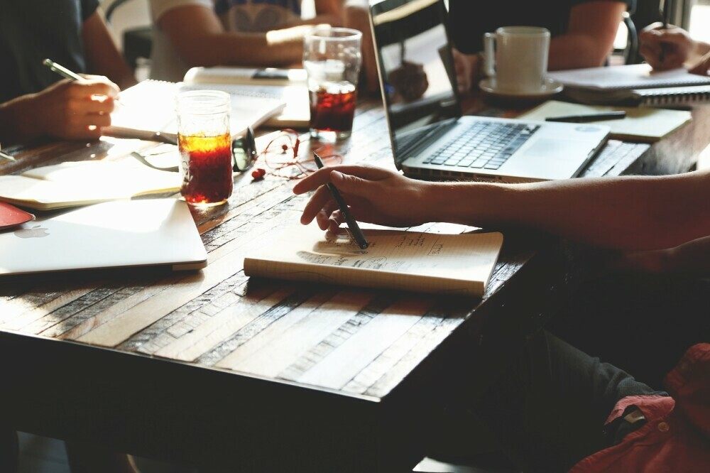 effective-strategies-for-building-relationships-in-affiliate-marketing